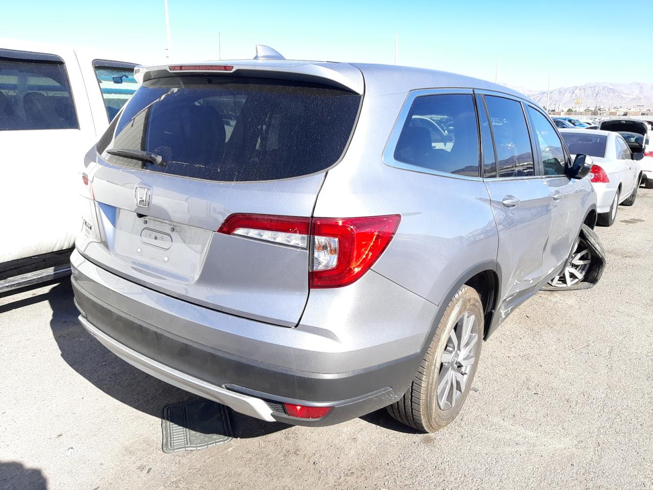 Photo 4 from auction – 2020 HONDA PILOT EXL with VIN 5FNYF5H55LB005778
