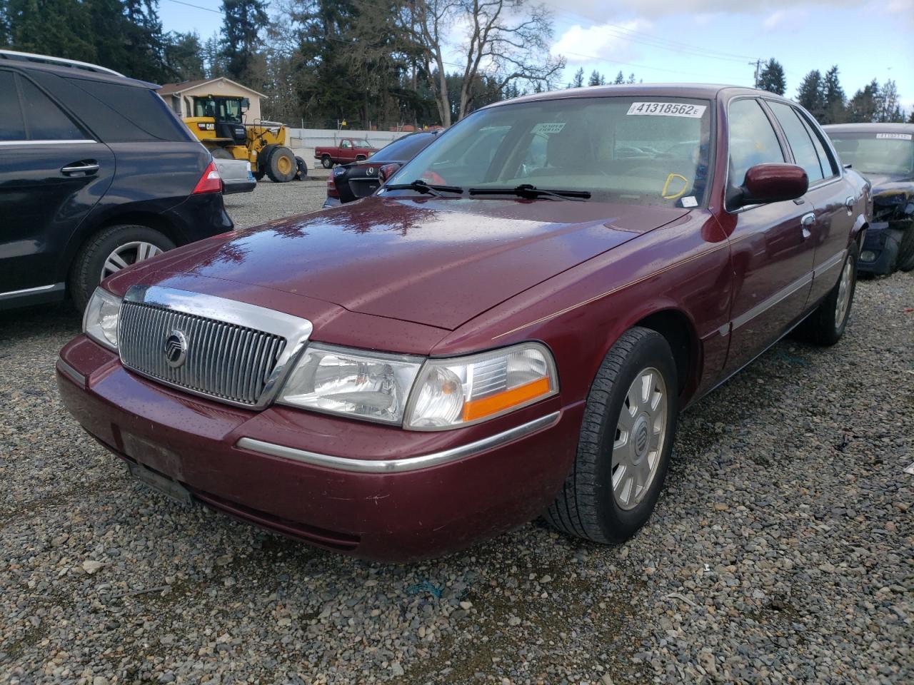 Photo 2 from auction – 2004 MERCURY GRAND MARQ with VIN 2MEFM75W74X686161