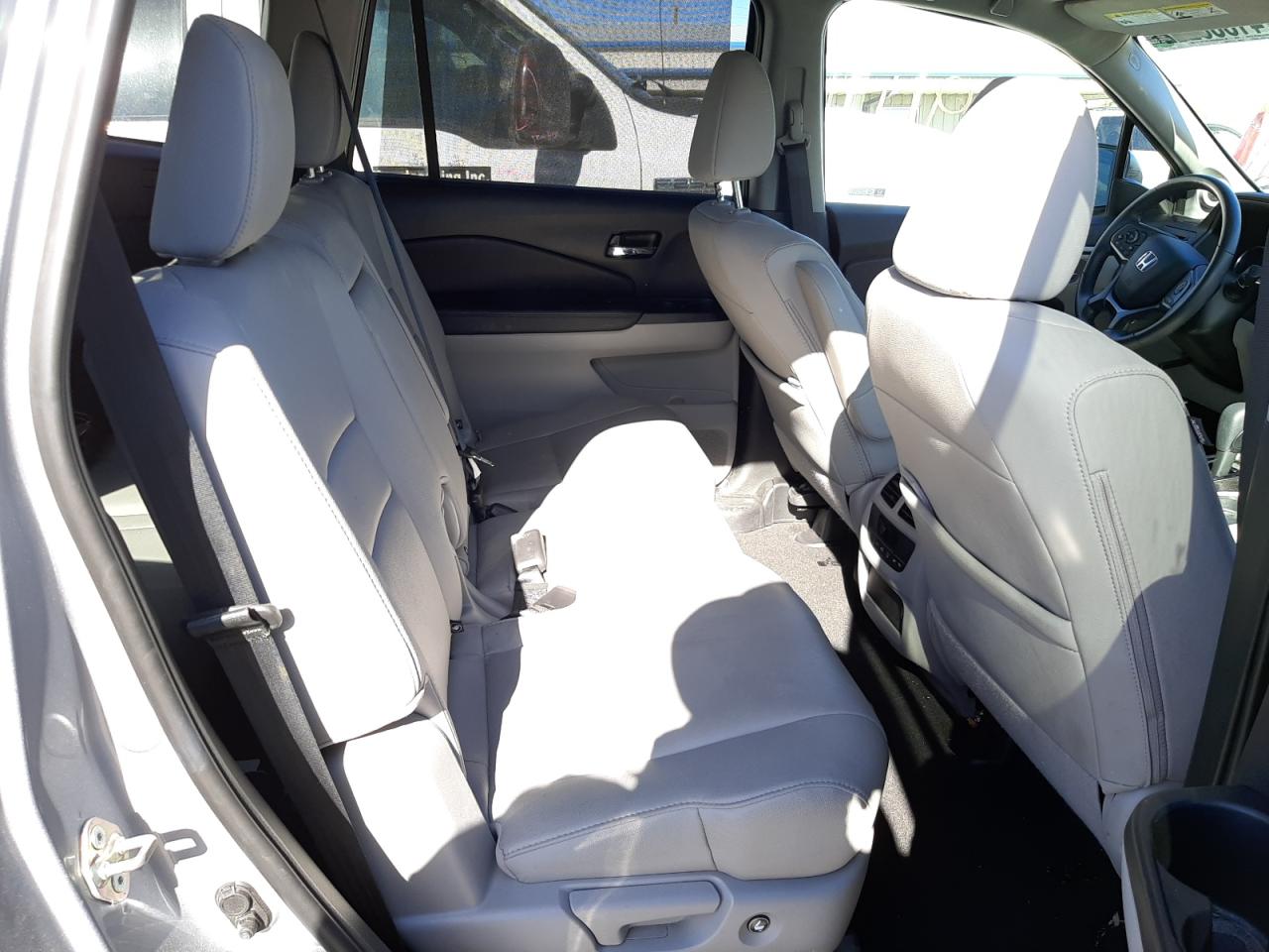 Photo 6 from auction – 2020 HONDA PILOT EXL with VIN 5FNYF5H55LB005778