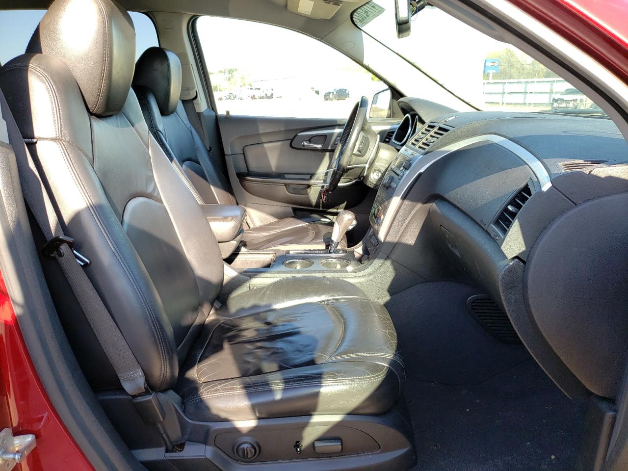 Photo 5 from auction – 2010 CHEVROLET TRAVERSE L with VIN 1GNLRGED4AS151878