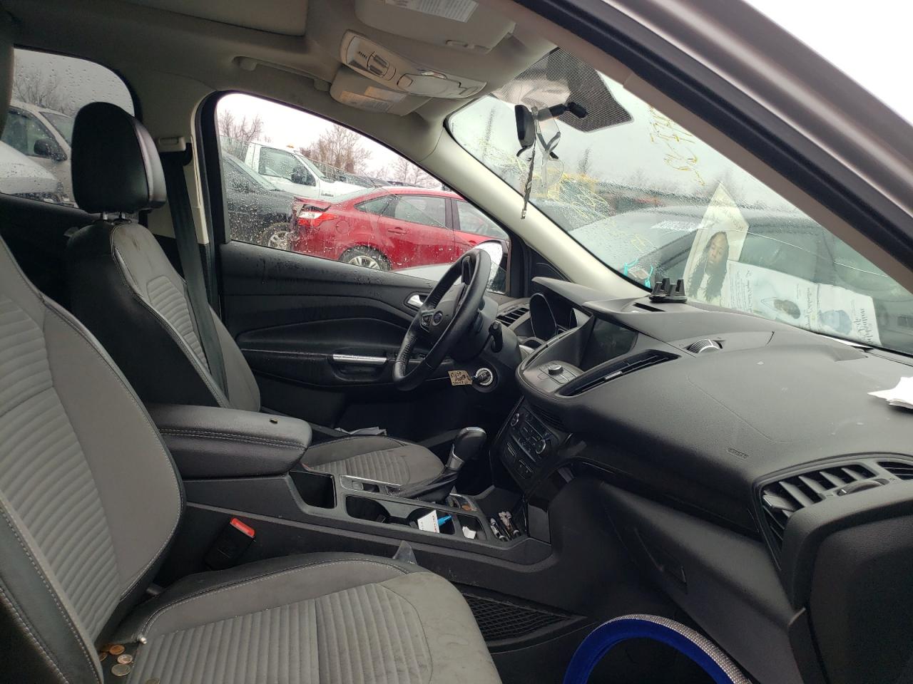 Photo 5 from auction – 2017 FORD ESCAPE SE with VIN 1FMCU9G97HUB27788