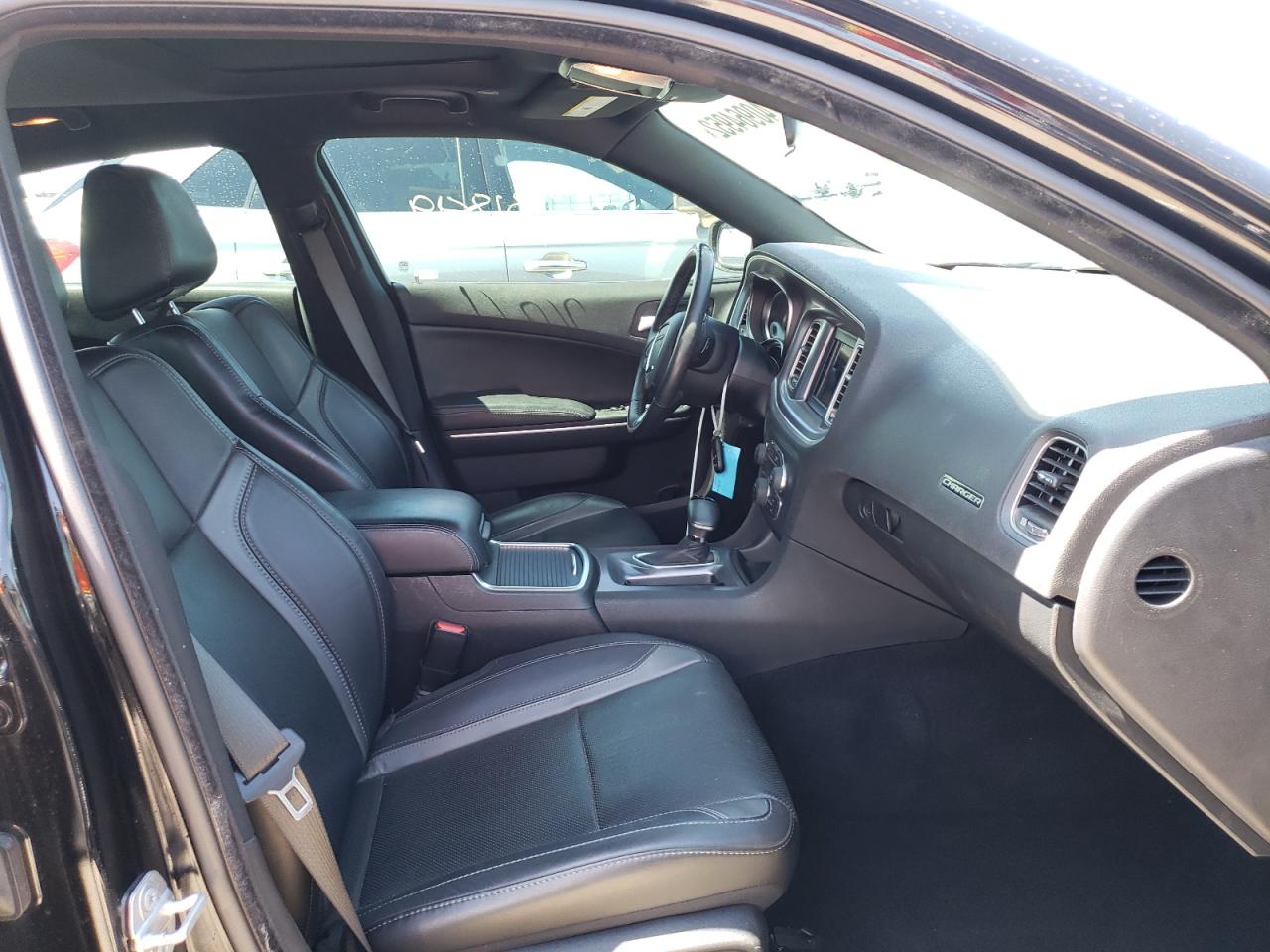 Photo 5 from auction – 2019 DODGE CHARGER SX with VIN 2C3CDXBG6KH655657
