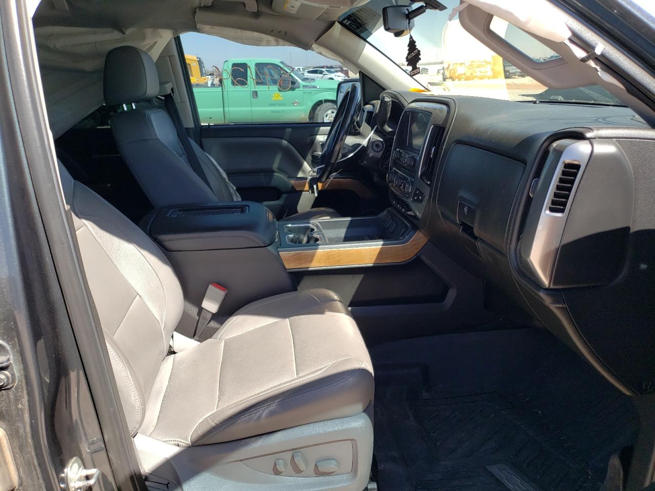 Photo 5 from auction – 2018 CHEVROLET SILVERADO with VIN 3GCUKSEC9JG276507