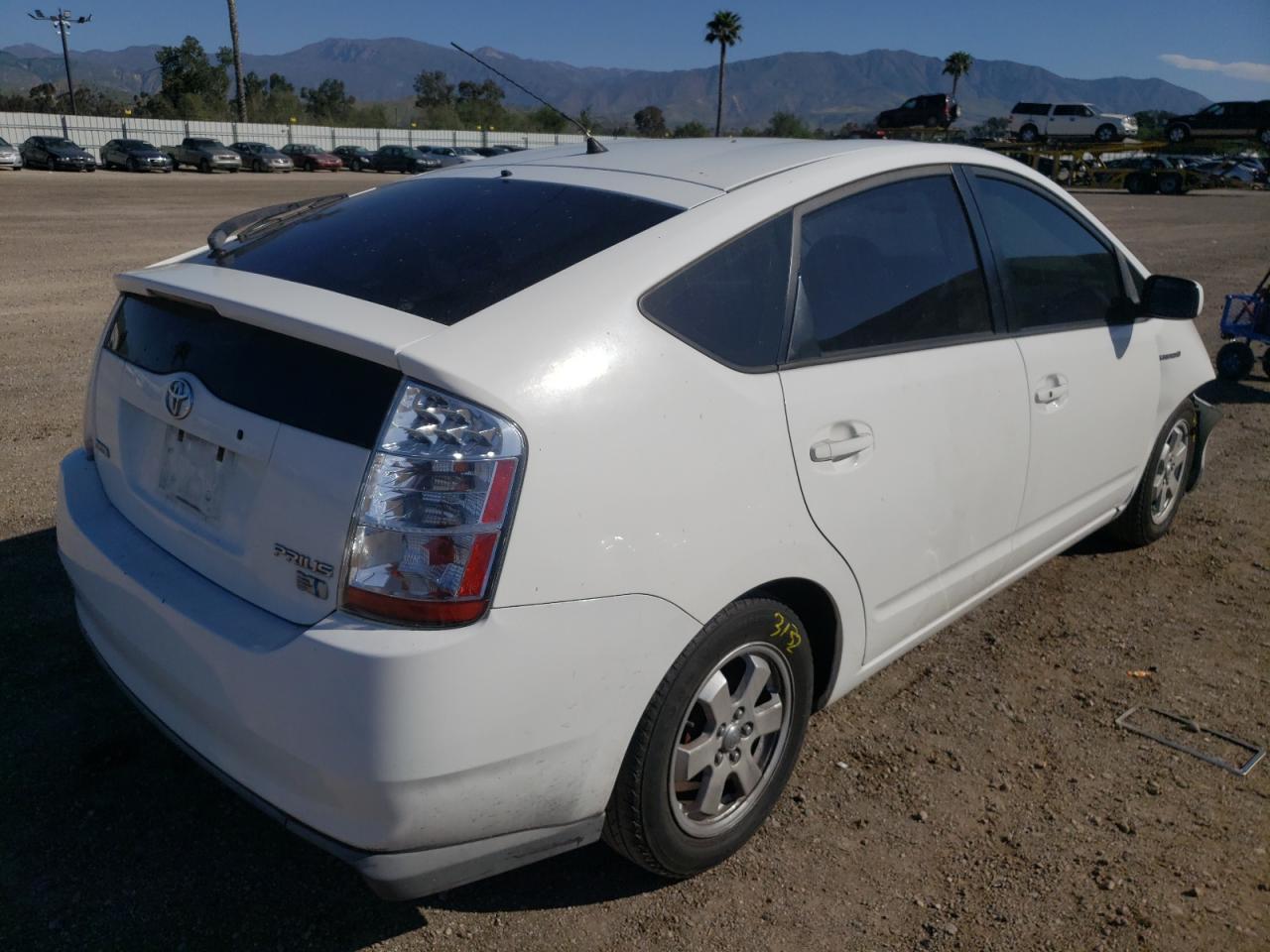 Photo 4 from auction – 2006 TOYOTA PRIUS with VIN JTDKB20U067519907