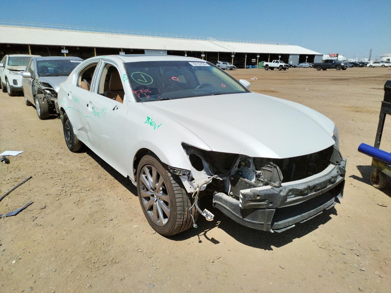 LEXUS GS 350 2015 with VIN JTHBE1BL7FA000828 - Photo from auction