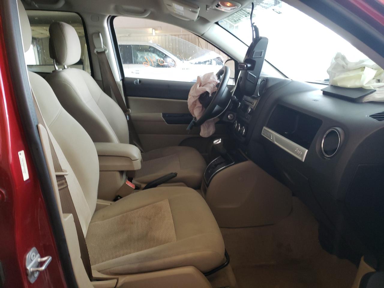 Photo 5 from auction – 2015 JEEP COMPASS SP with VIN 1C4NJCBA5FD372932