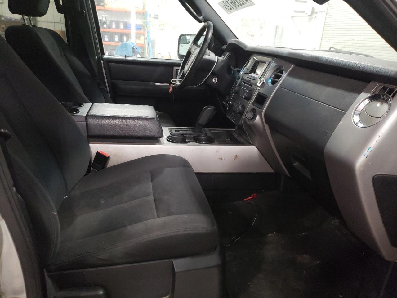 Photo 5 from auction – 2017 FORD EXPEDITION with VIN 1FMJK1JT6HEA21121
