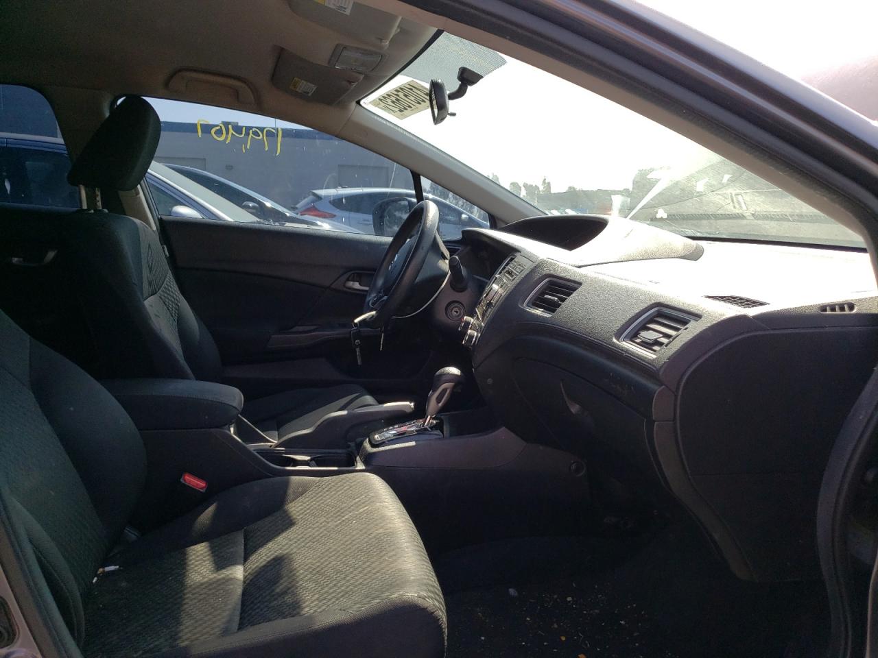Photo 5 from auction – 2014 HONDA CIVIC LX with VIN 19XFB2F53EE270826