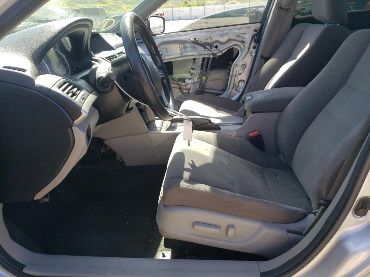 Photo 5 from auction – 2012 HONDA ACCORD LXP with VIN 1HGCP2F42CA072512