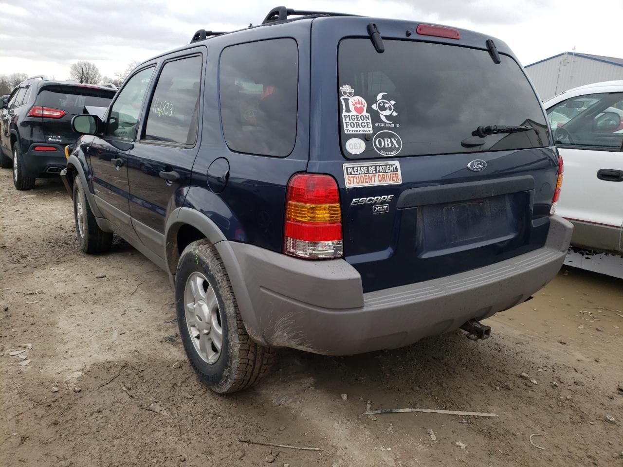 Photo 3 from auction – 2002 FORD ESCAPE with VIN 1FMCU04142KA37611