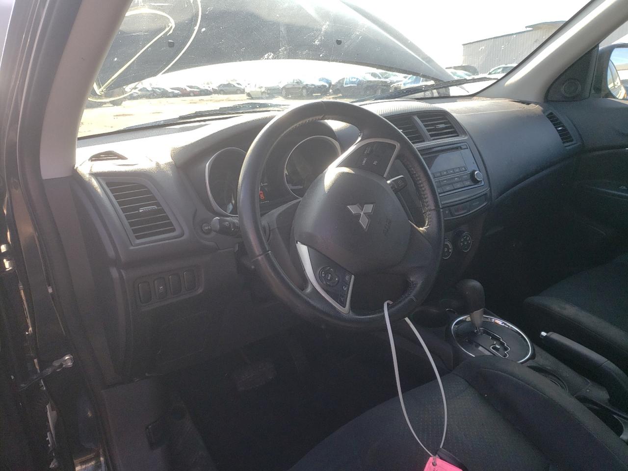 Photo 9 from auction – 2015 MITSUBISHI OUTLANDER with VIN 4A4AP3AU3FE048907