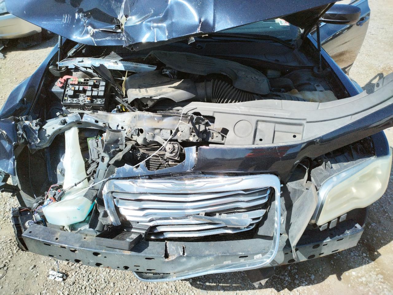 Photo 7 from auction – 2012 CHRYSLER 300 with VIN 2C3CCAAG3CH175627