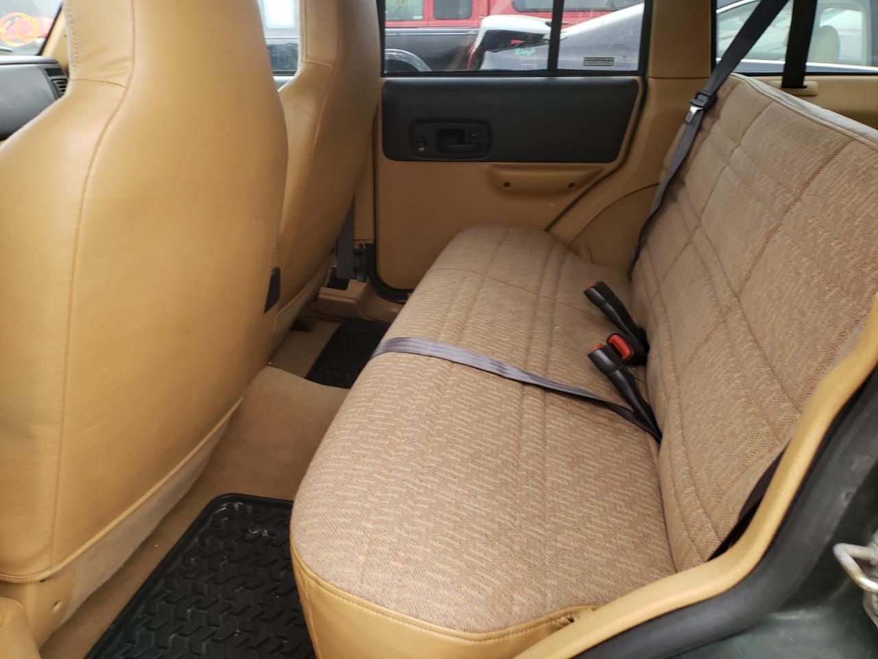 Photo 6 from auction – 1998 JEEP CHEROKEE S with VIN 1J4FJ68S4WL152817