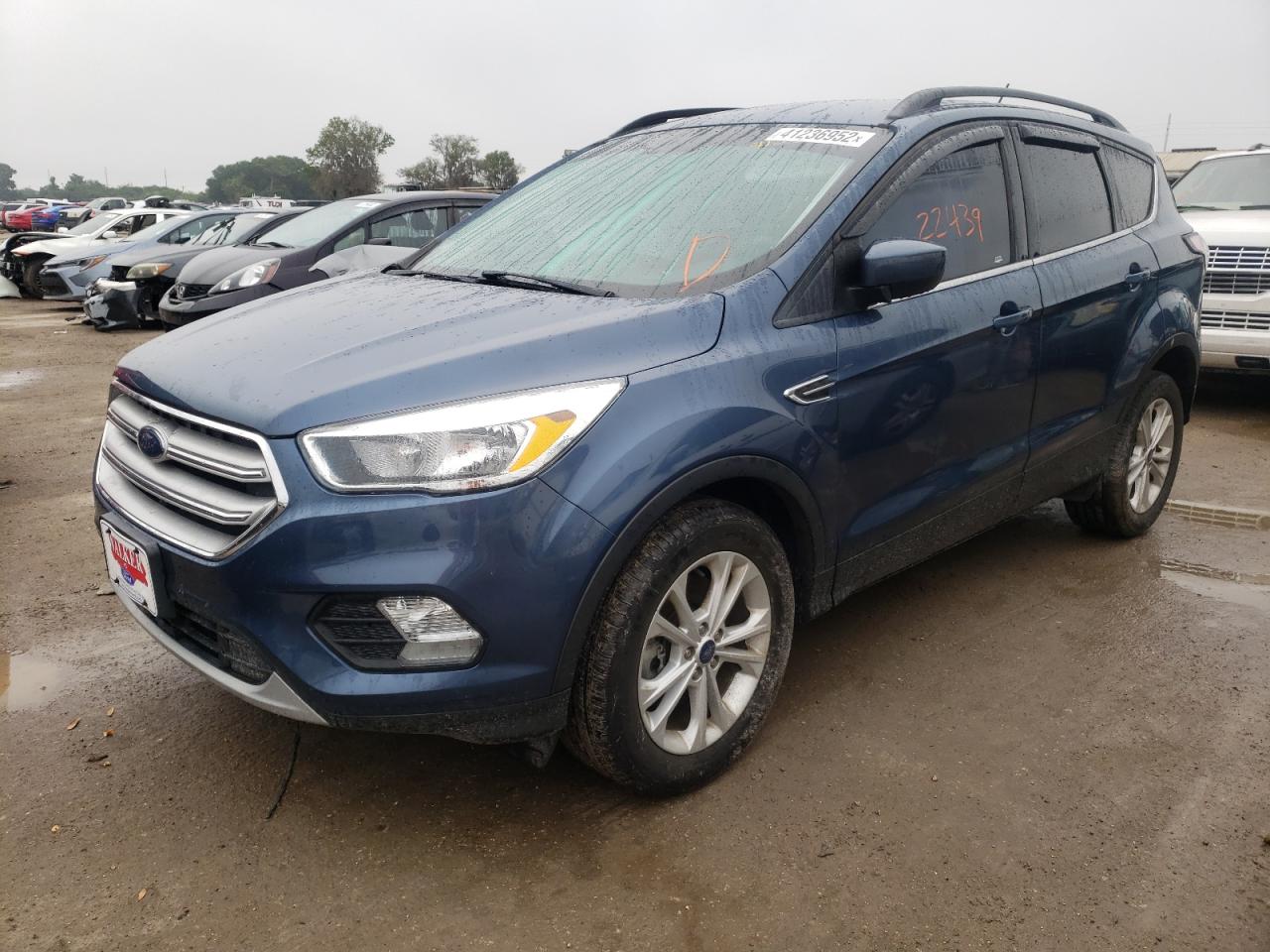 Photo 2 from auction – 2018 FORD ESCAPE SE with VIN 1FMCU9GD3JUB36403