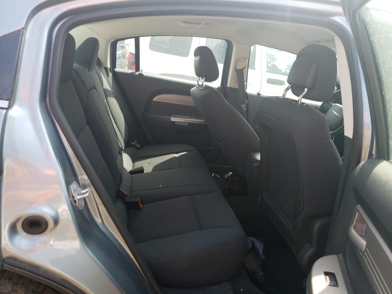 Photo 6 from auction – 2010 CHRYSLER SEBRING TO with VIN 1C3CC4FBXAN232084