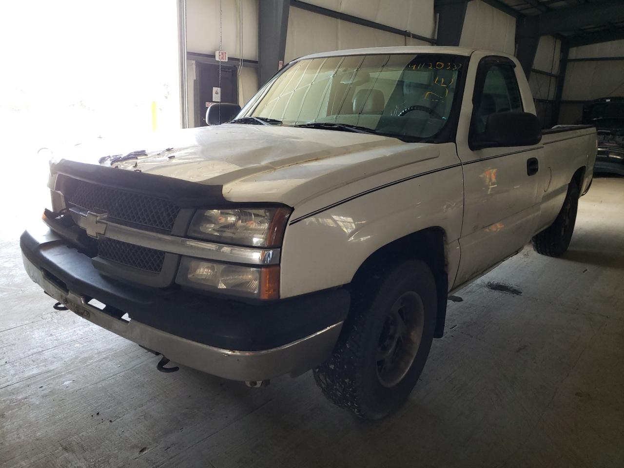 Photo 2 from auction – 2004 CHEVROLET SILVERADO with VIN 1GCEC14V84E110439
