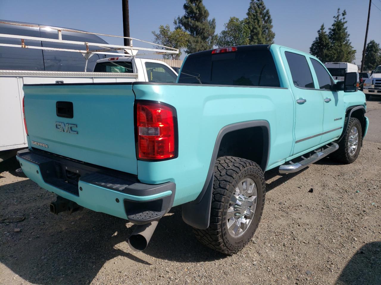 Photo 4 from auction – 2015 GMC SIERRA C25 with VIN 1GT110E89FF659751