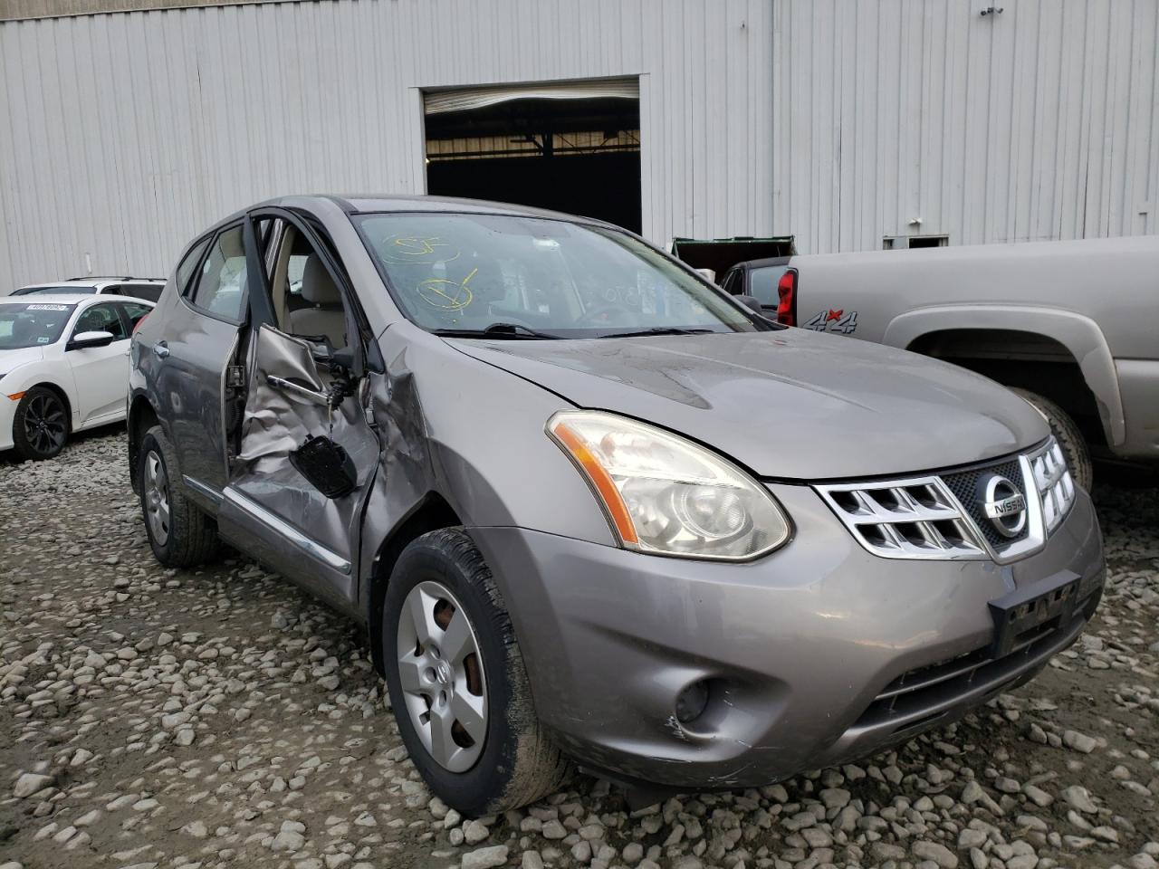 NISSAN ROGUE S 2011 with VIN JN8AS5MV7BW660400 - Photo from auction