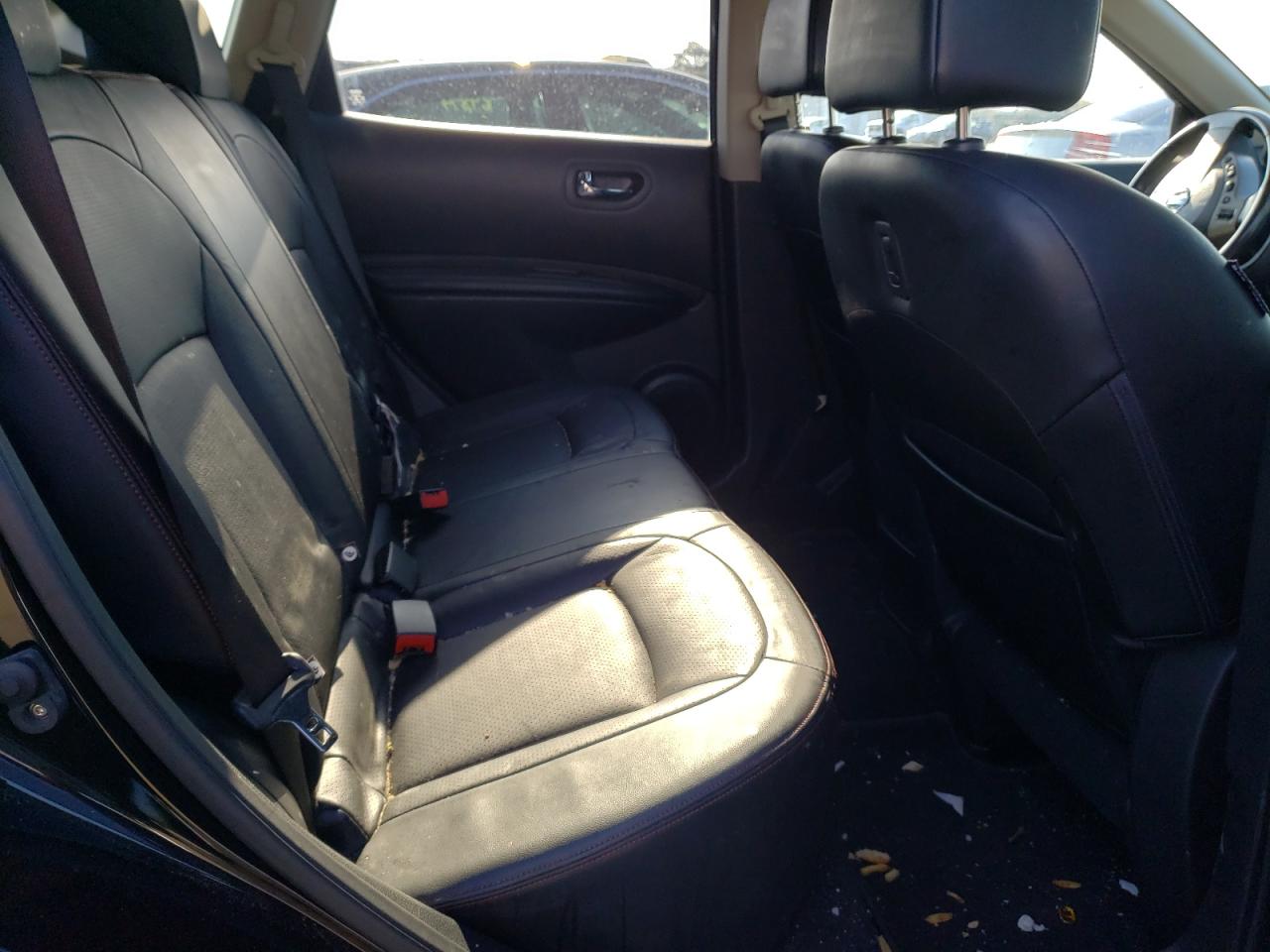 Photo 6 from auction – 2012 NISSAN ROGUE S with VIN JN8AS5MT1CW270974