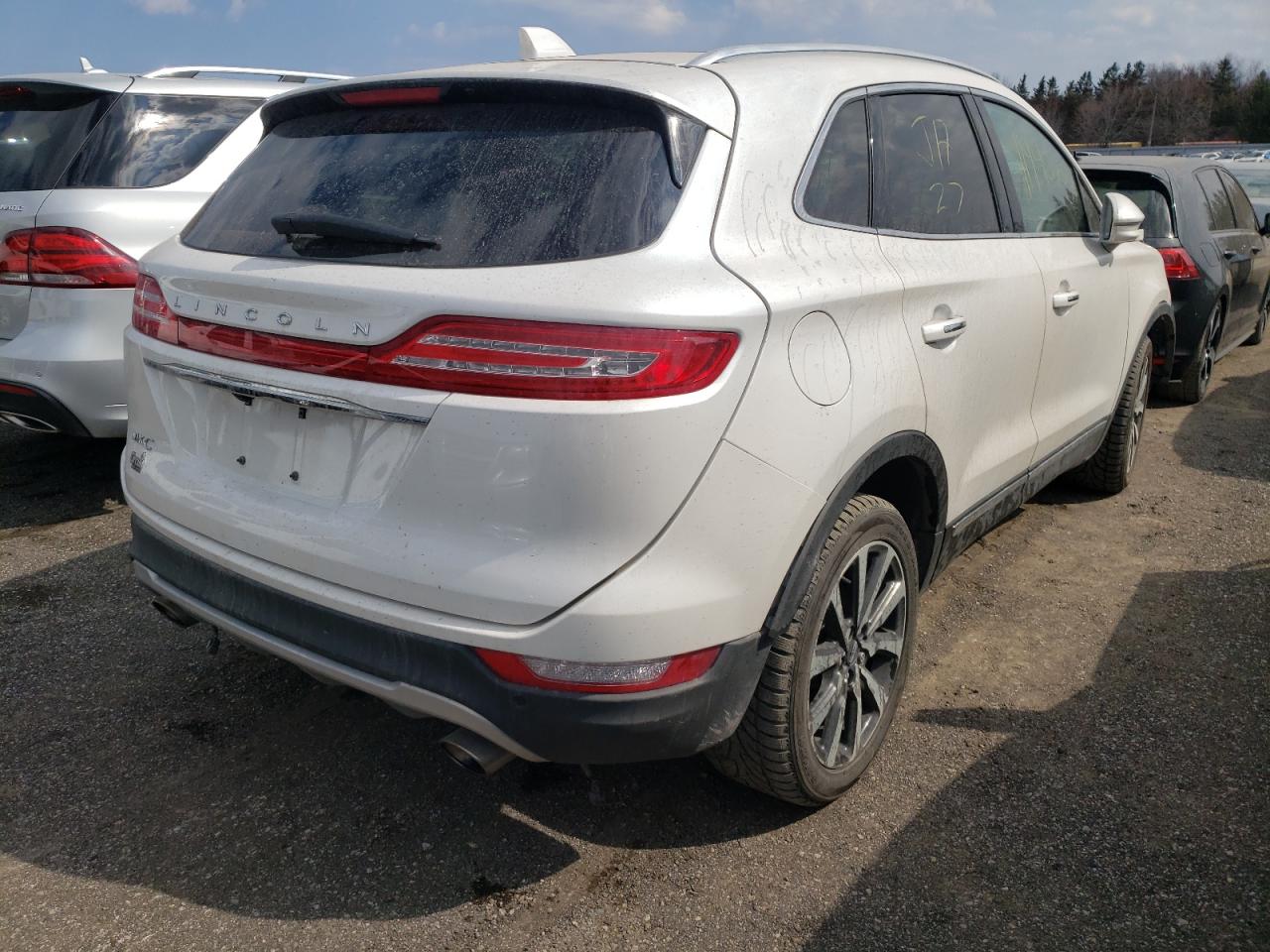 Photo 4 from auction – 2019 LINCOLN MKC RESERV with VIN 5LMCJ3D96KUL22005