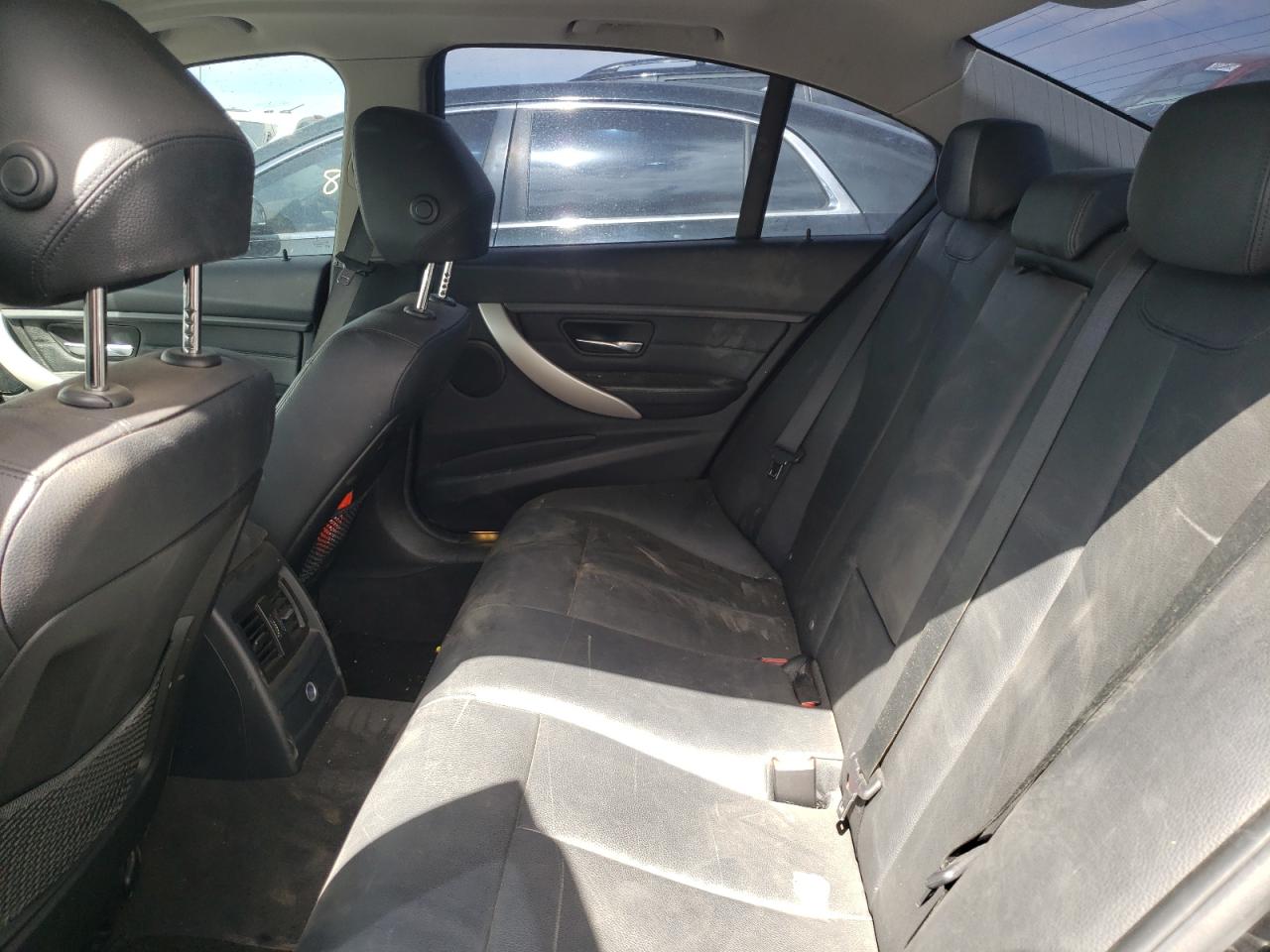Photo 6 from auction – 2013 BMW 320 I XDRI with VIN WBA3C3C55DF982220