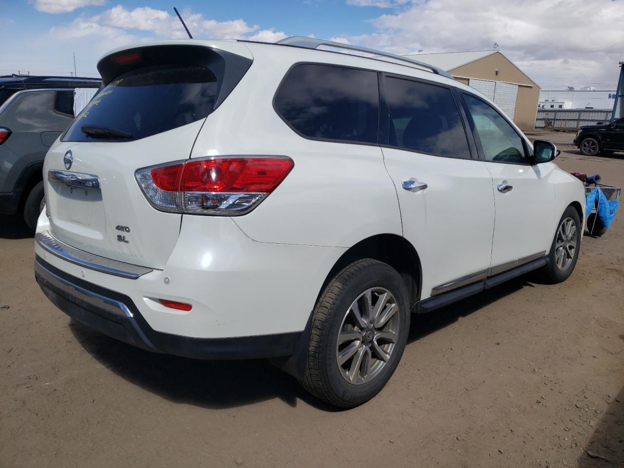 Photo 4 from auction – 2015 NISSAN PATHFINDER with VIN 5N1AR2MM0FC691259