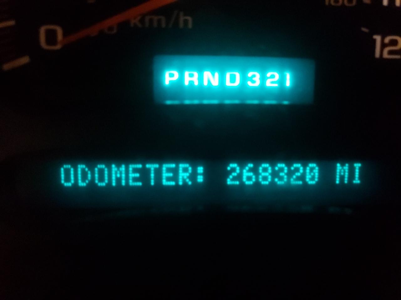 Photo 8 from auction – 2004 CHEVROLET SILVERADO with VIN 2GCEK19T741380418