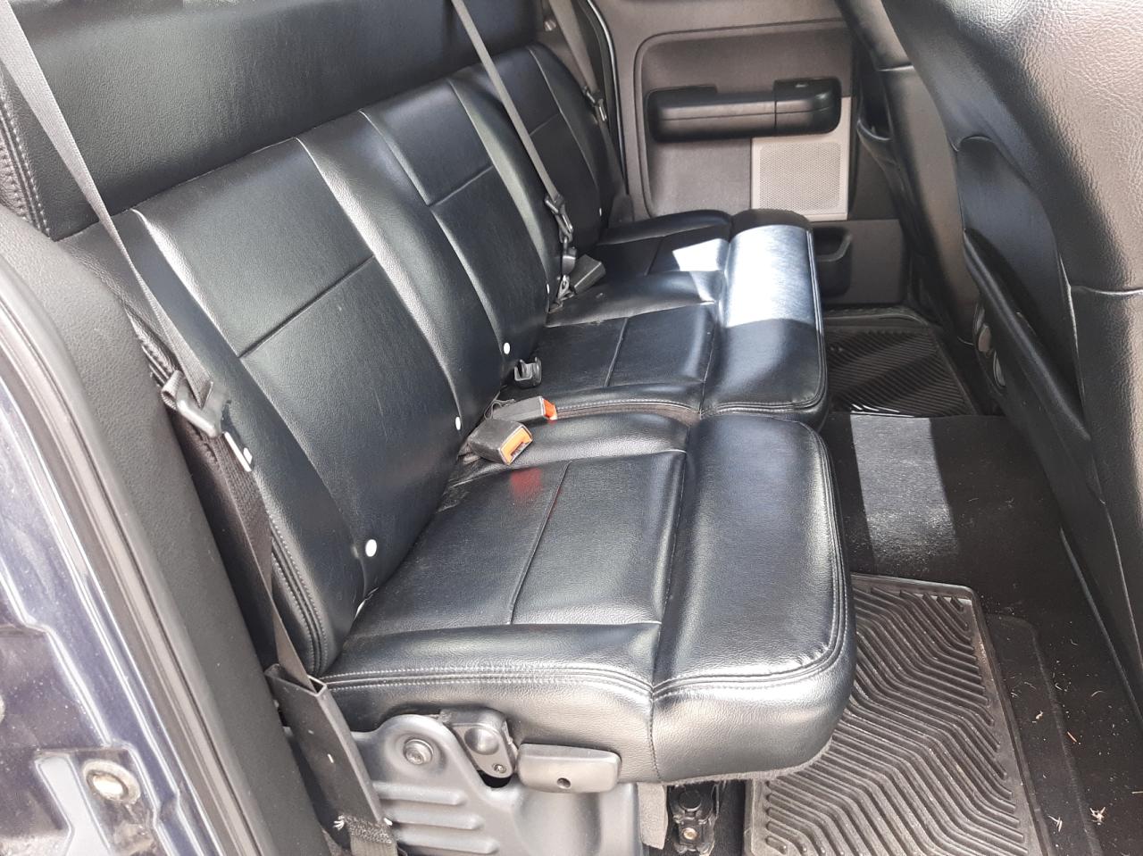 Photo 6 from auction – 2004 FORD F150 with VIN 1FTPX14584NC07184