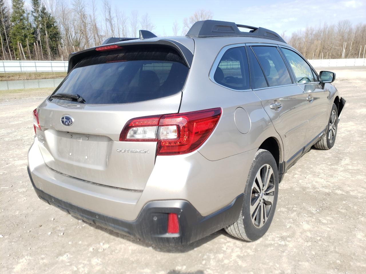 Photo 4 from auction – 2018 SUBARU OUTBACK 2. with VIN 4S4BSANCXJ3294403