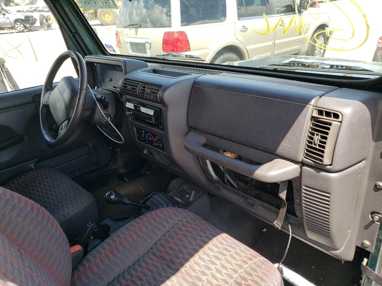 Photo 9 from auction – 1999 JEEP WRANGLER / with VIN 1J4FY19S8XP460466