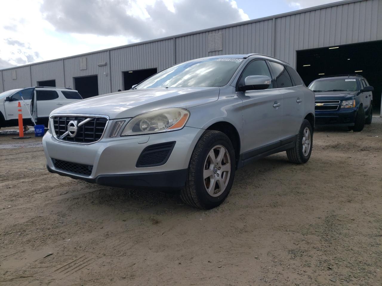 Photo 2 from auction – 2012 VOLVO XC60 3.2 with VIN YV4952DL6C2332734