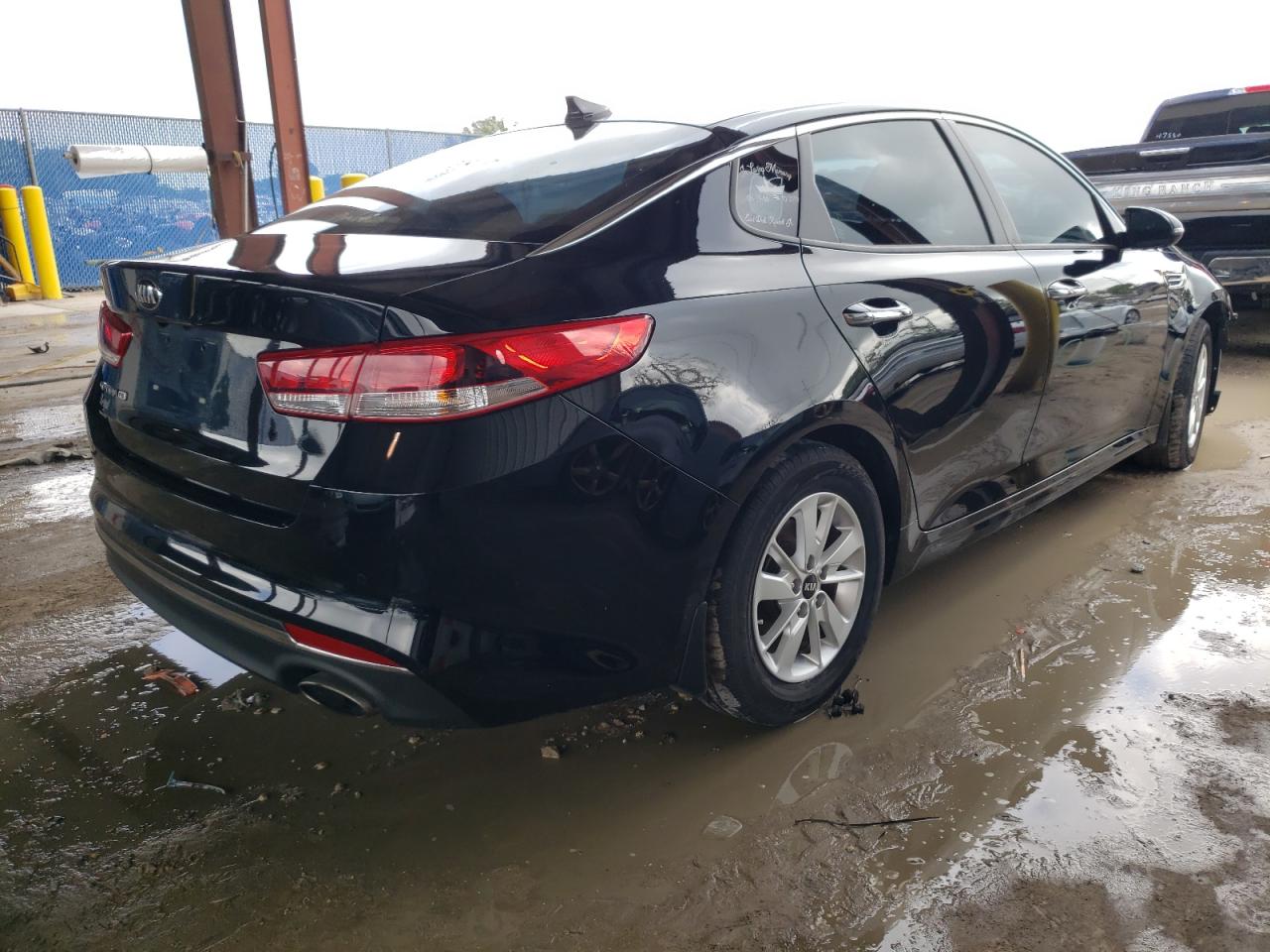 Photo 4 from auction – 2018 KIA OPTIMA LX with VIN 5XXGT4L35JG200410
