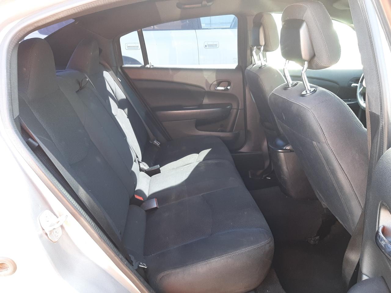 Photo 6 from auction – 2014 CHRYSLER 200 LX with VIN 1C3CCBAB1EN206717