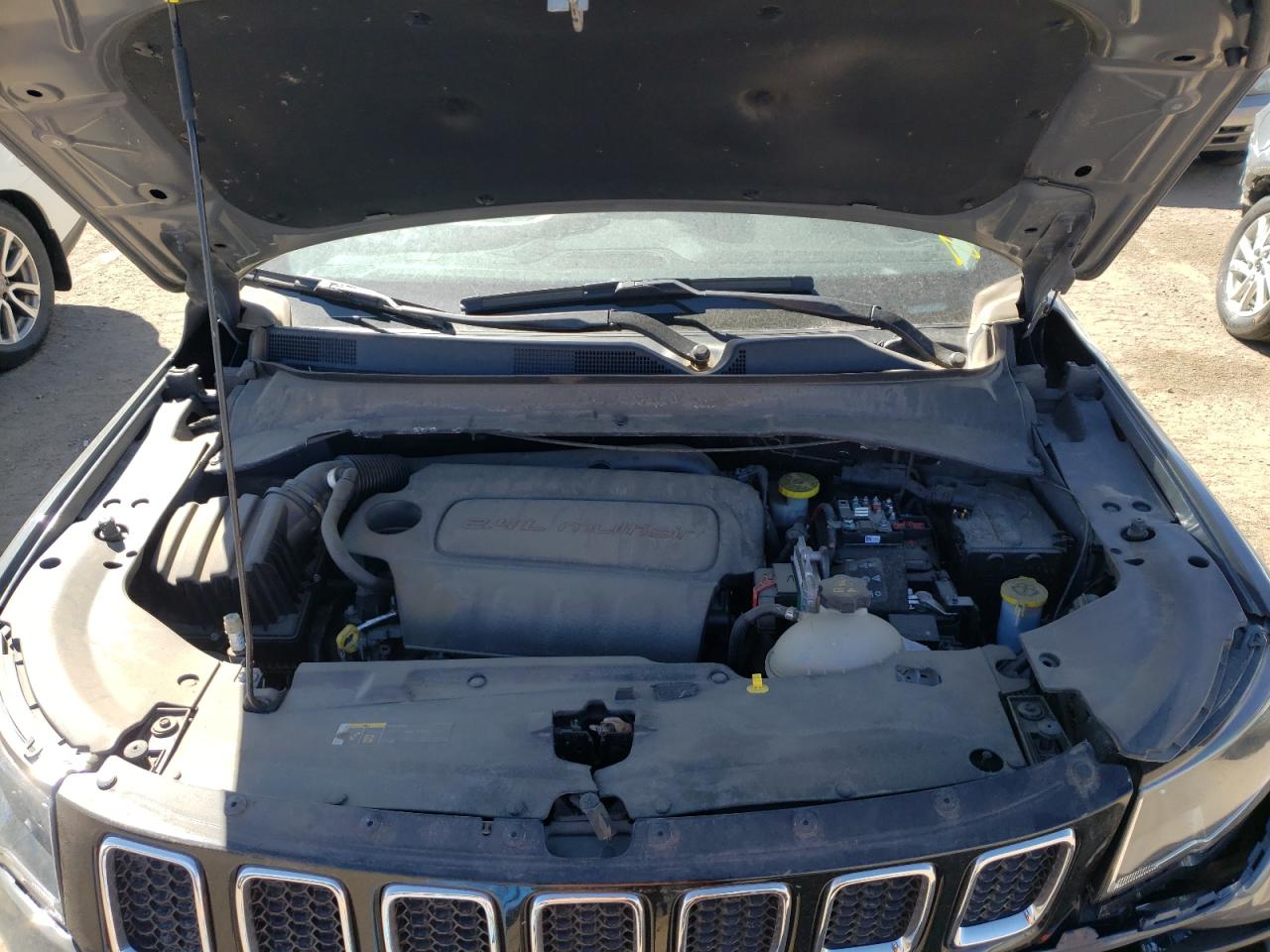 Photo 7 from auction – 2020 JEEP COMPASS LI with VIN 3C4NJCCB8LT165920