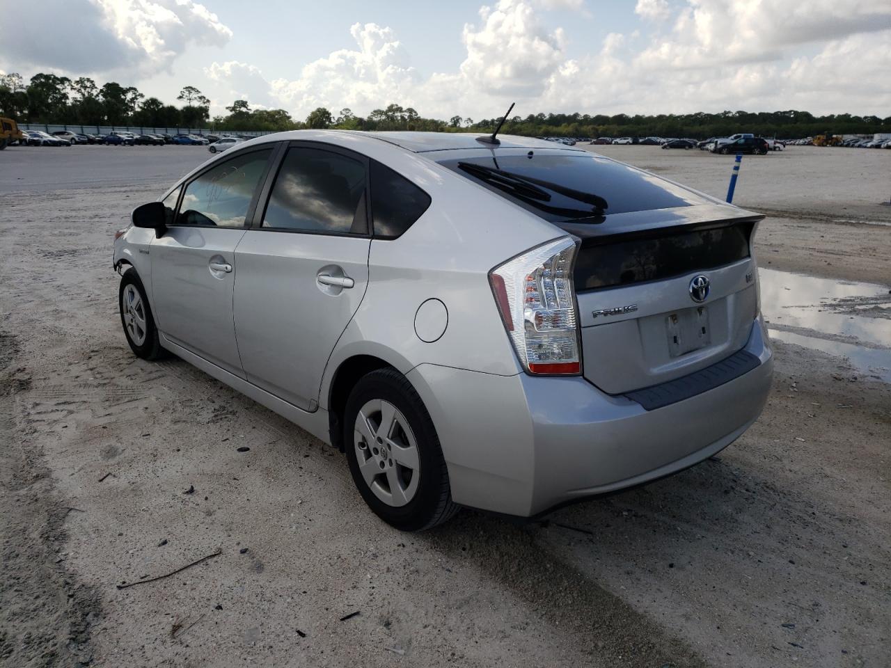 Photo 3 from auction – 2010 TOYOTA PRIUS with VIN JTDKN3DU1A0061903