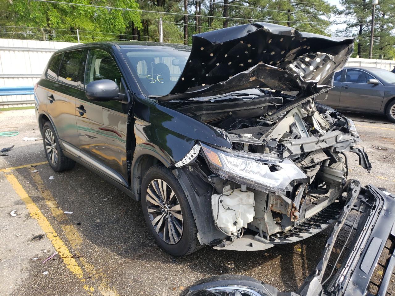 MITSUBISHI OUTLANDER 2019 with VIN JA4AD2A39KZ014713 - Photo from auction
