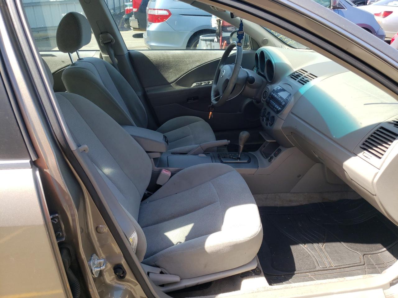 Photo 5 from auction – 2002 NISSAN ALTIMA SE with VIN 1N4BL11D22C158094