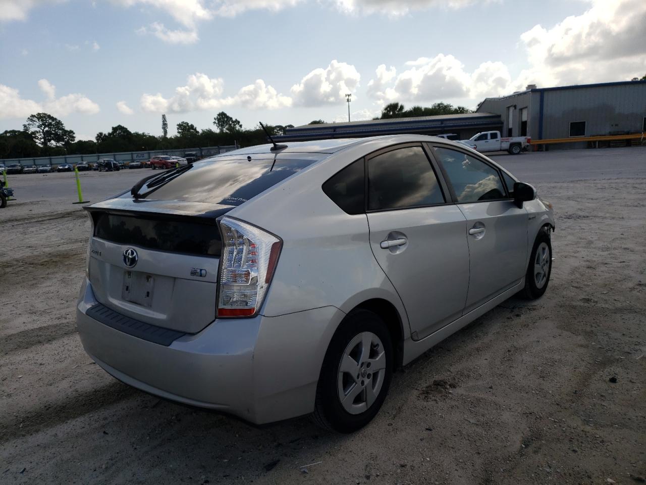 Photo 4 from auction – 2010 TOYOTA PRIUS with VIN JTDKN3DU1A0061903