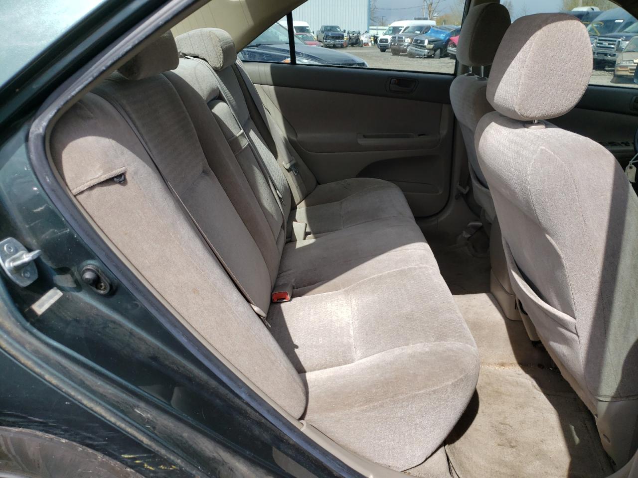 Photo 6 from auction – 2003 TOYOTA CAMRY LE with VIN JTDBE32K230174215