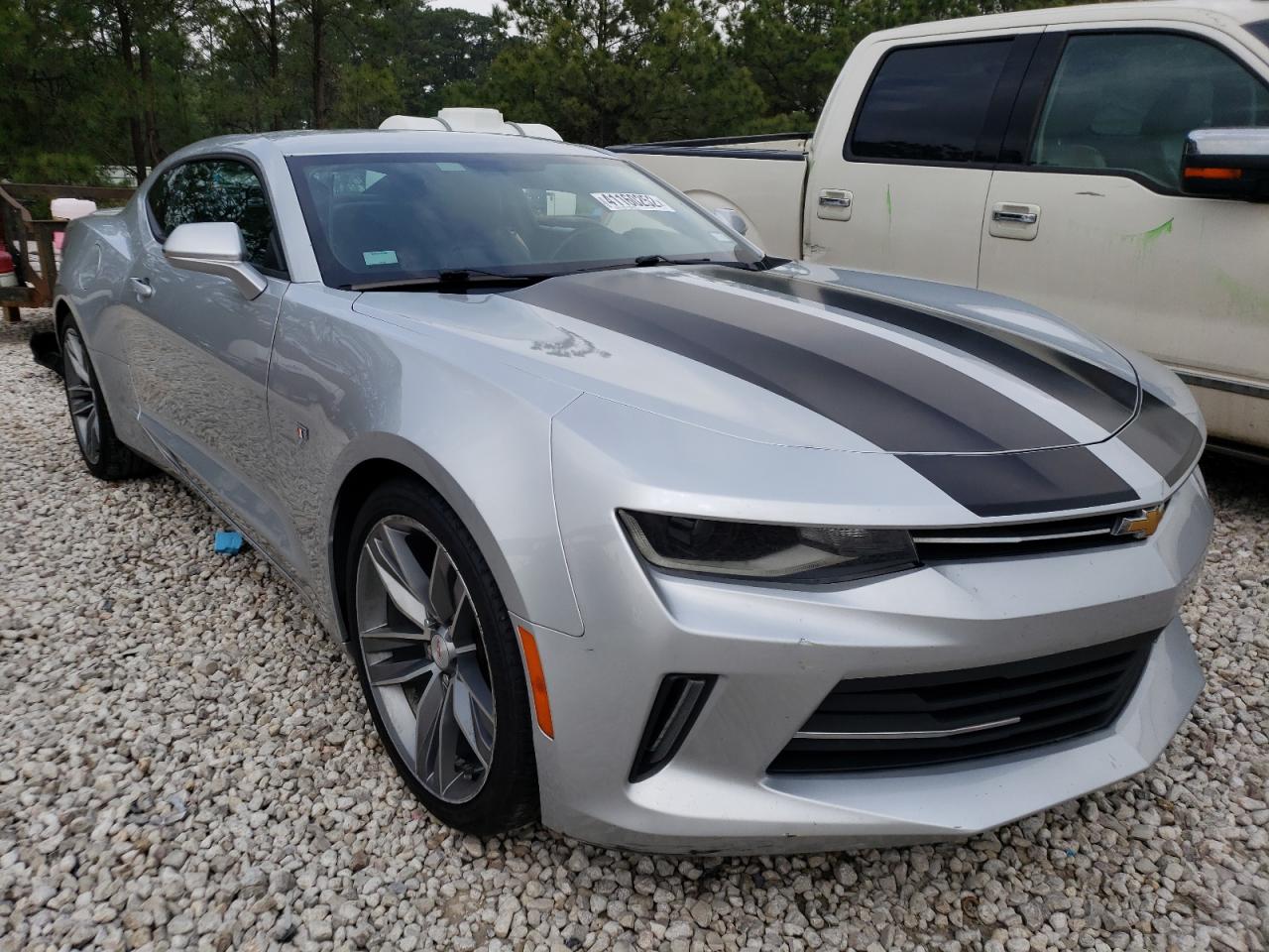 CHEVROLET CAMARO LT 2016 with VIN 1G1FB1RS0G0117563 - Photo from auction