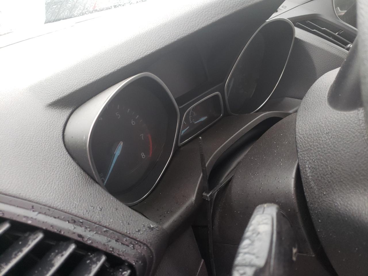 Photo 8 from auction – 2018 FORD ESCAPE SE with VIN 1FMCU9GDXJUD19538