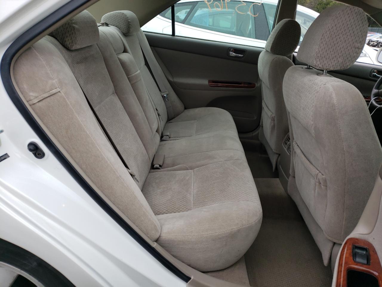 Photo 6 from auction – 2004 TOYOTA CAMRY LE with VIN 4T1BE32K84U350433