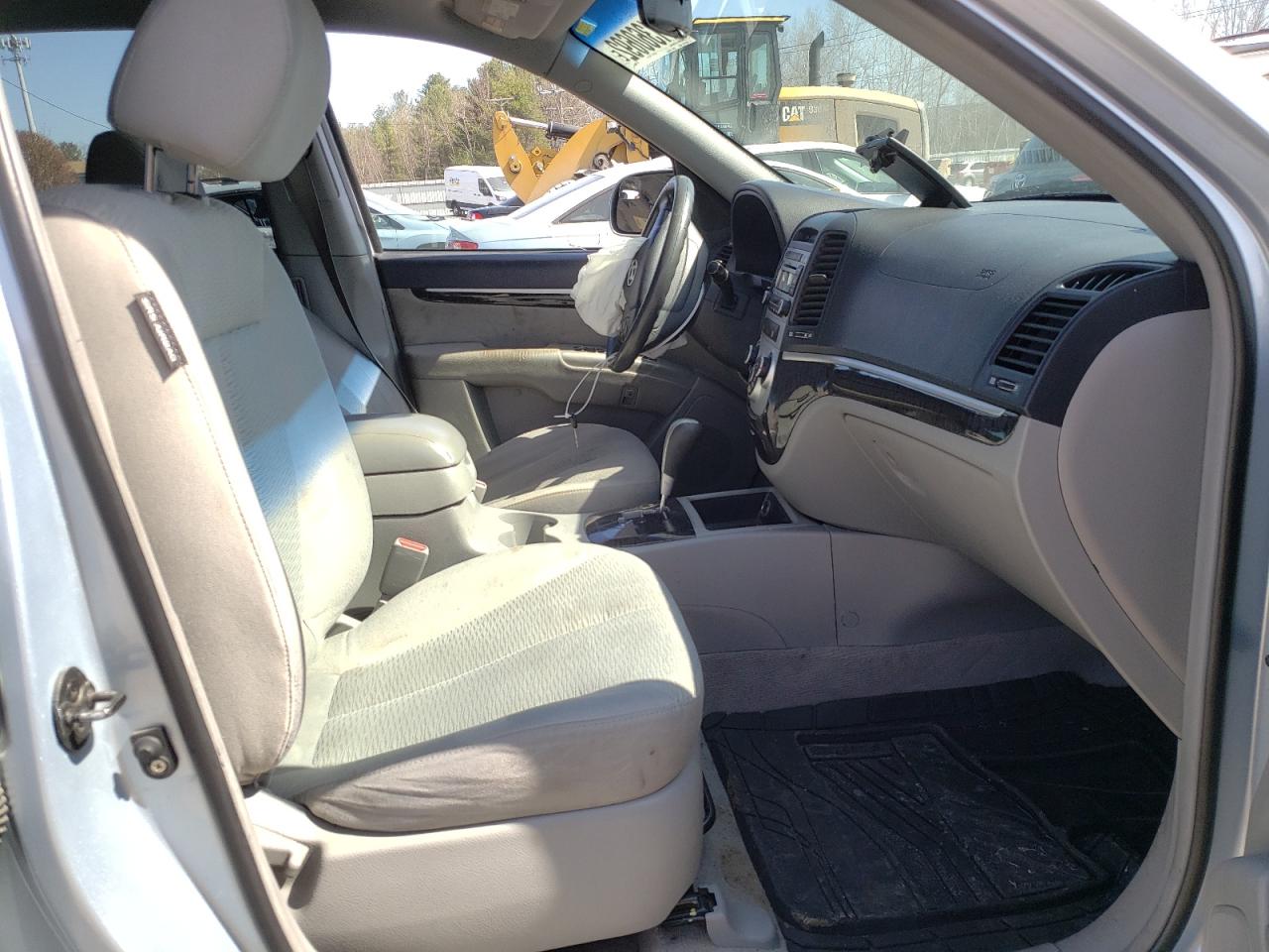 Photo 5 from auction – 2007 HYUNDAI SANTA FE G with VIN 5NMSG73D57H102786