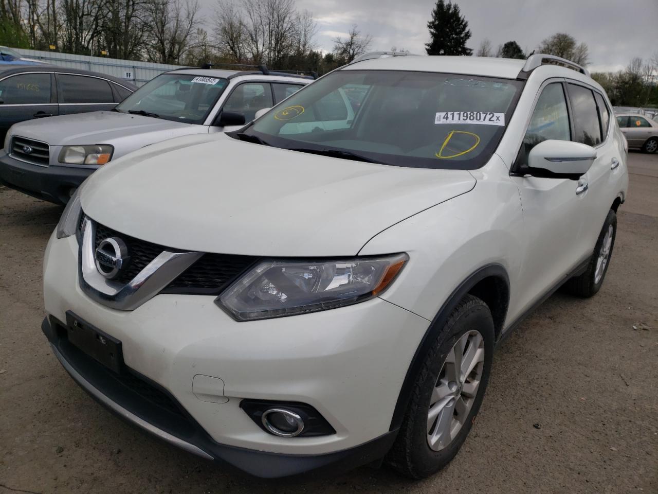 Photo 2 from auction – 2015 NISSAN ROGUE S with VIN 5N1AT2MKXFC808393