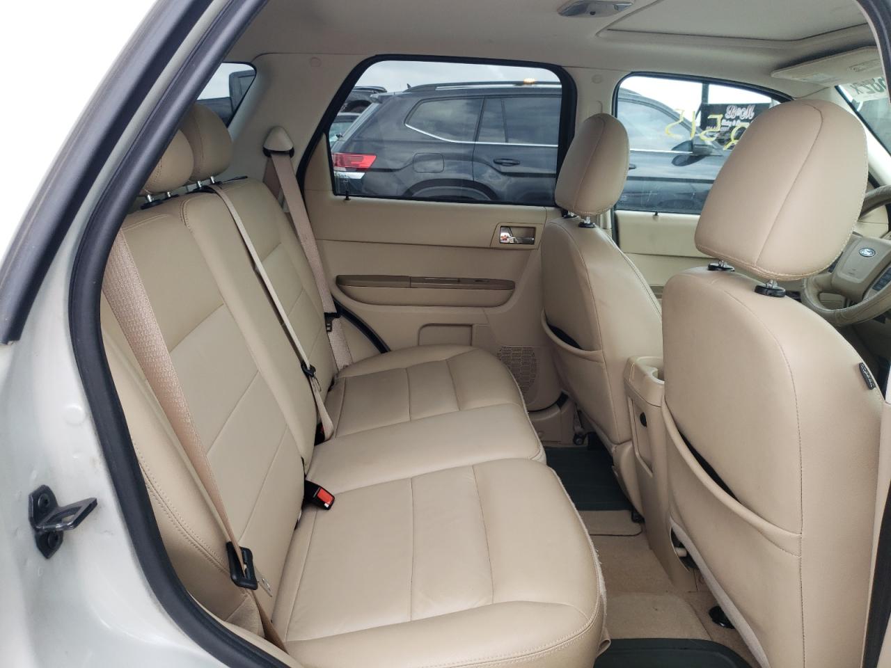 Photo 6 from auction – 2008 FORD ESCAPE LIM with VIN 1FMCU041X8KD32995