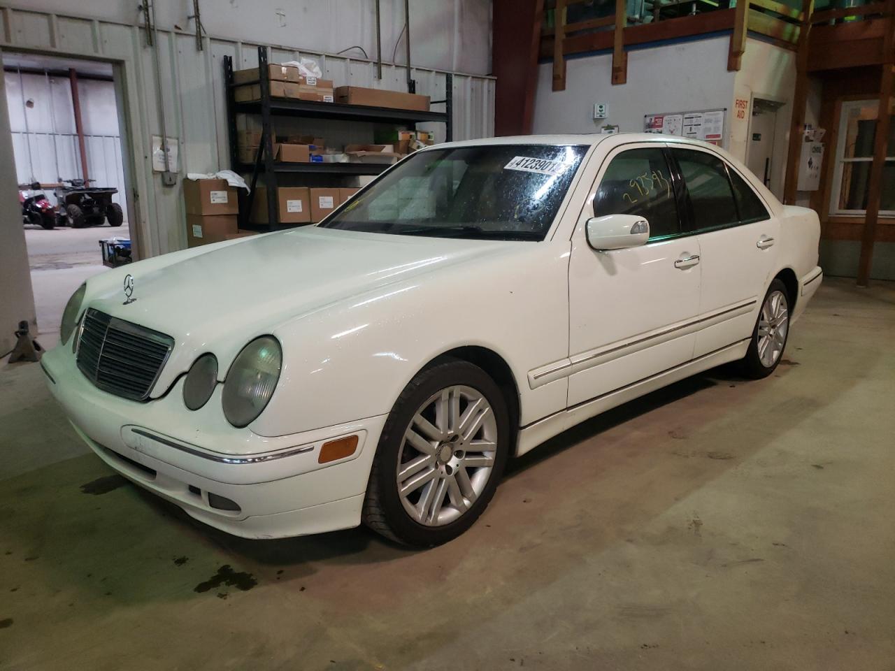 Photo 2 from auction – 2002 MERCEDES-BENZ E 430 with VIN WDBJF70J62B439830