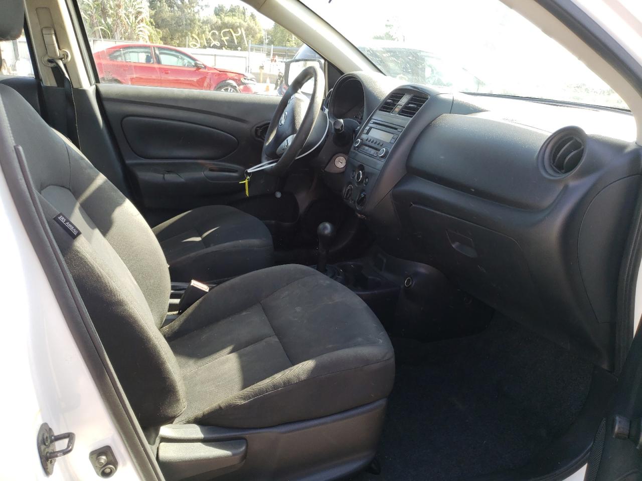 Photo 5 from auction – 2018 NISSAN VERSA S with VIN 3N1CN7AP8JL835063