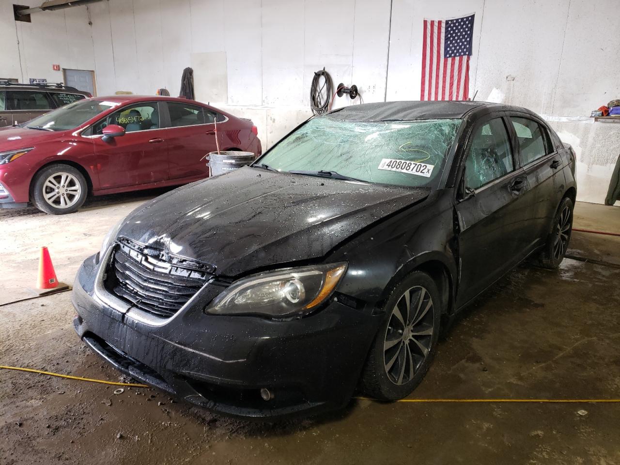 Photo 2 from auction – 2014 CHRYSLER 200 TOURIN with VIN 1C3CCBBG0EN128599