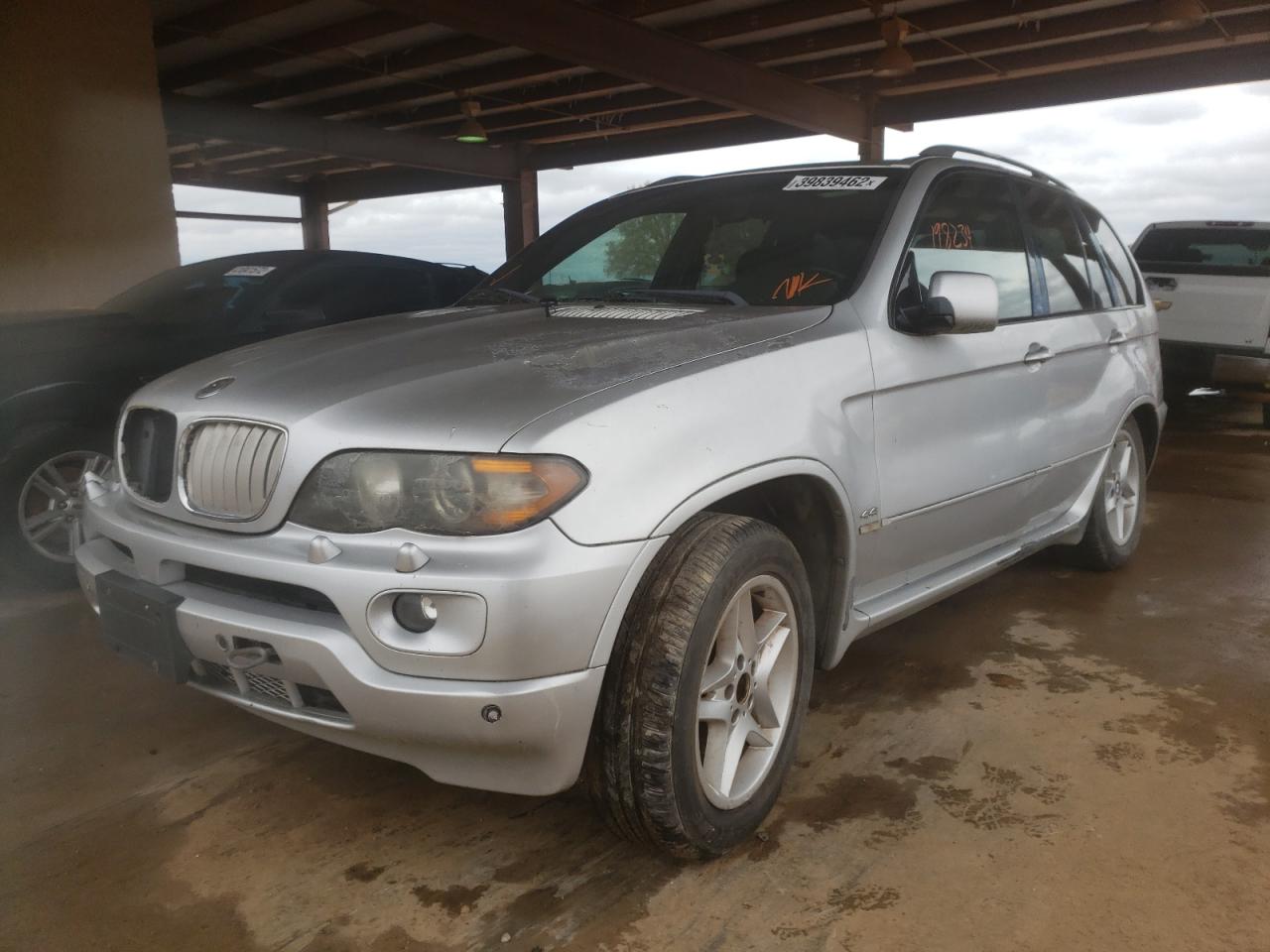Photo 2 from auction – 2005 BMW X5 4.4I with VIN 5UXFB53535LV18102