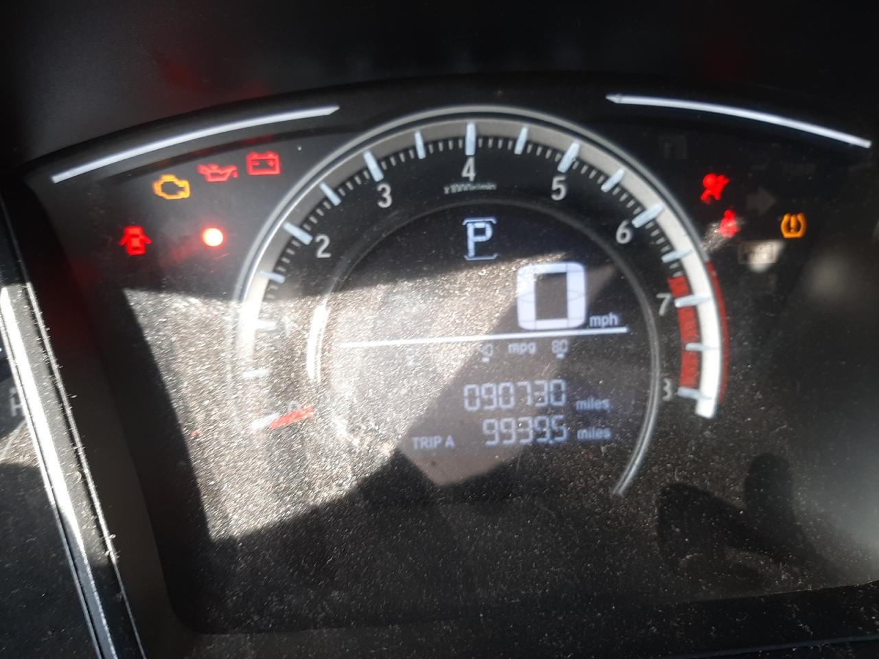 Photo 8 from auction – 2017 HONDA CIVIC LX with VIN 2HGFC2F50HH519168